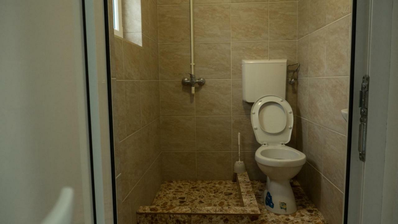 南埃福列Casa Din Gradina别墅 外观 照片
